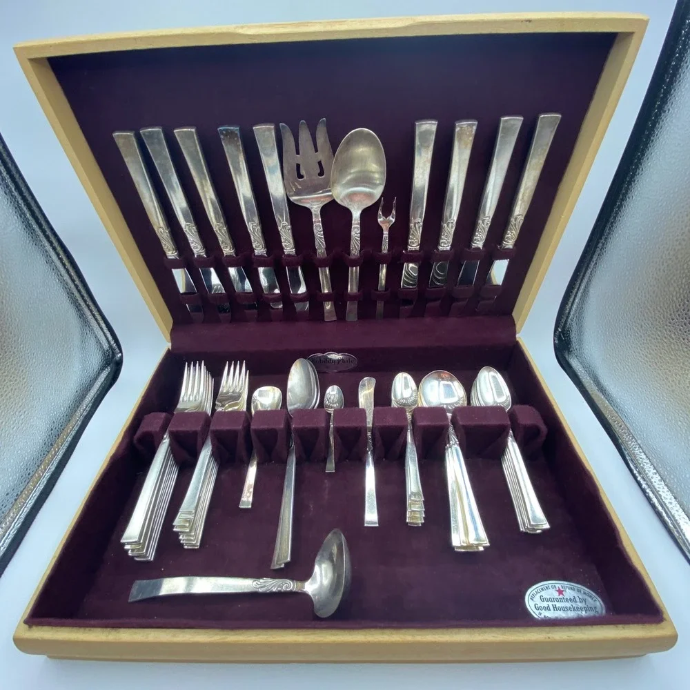 Nobility Plate Royal Wind Song Silver Plated Flatware Set 60+ Pc with Wood Chest